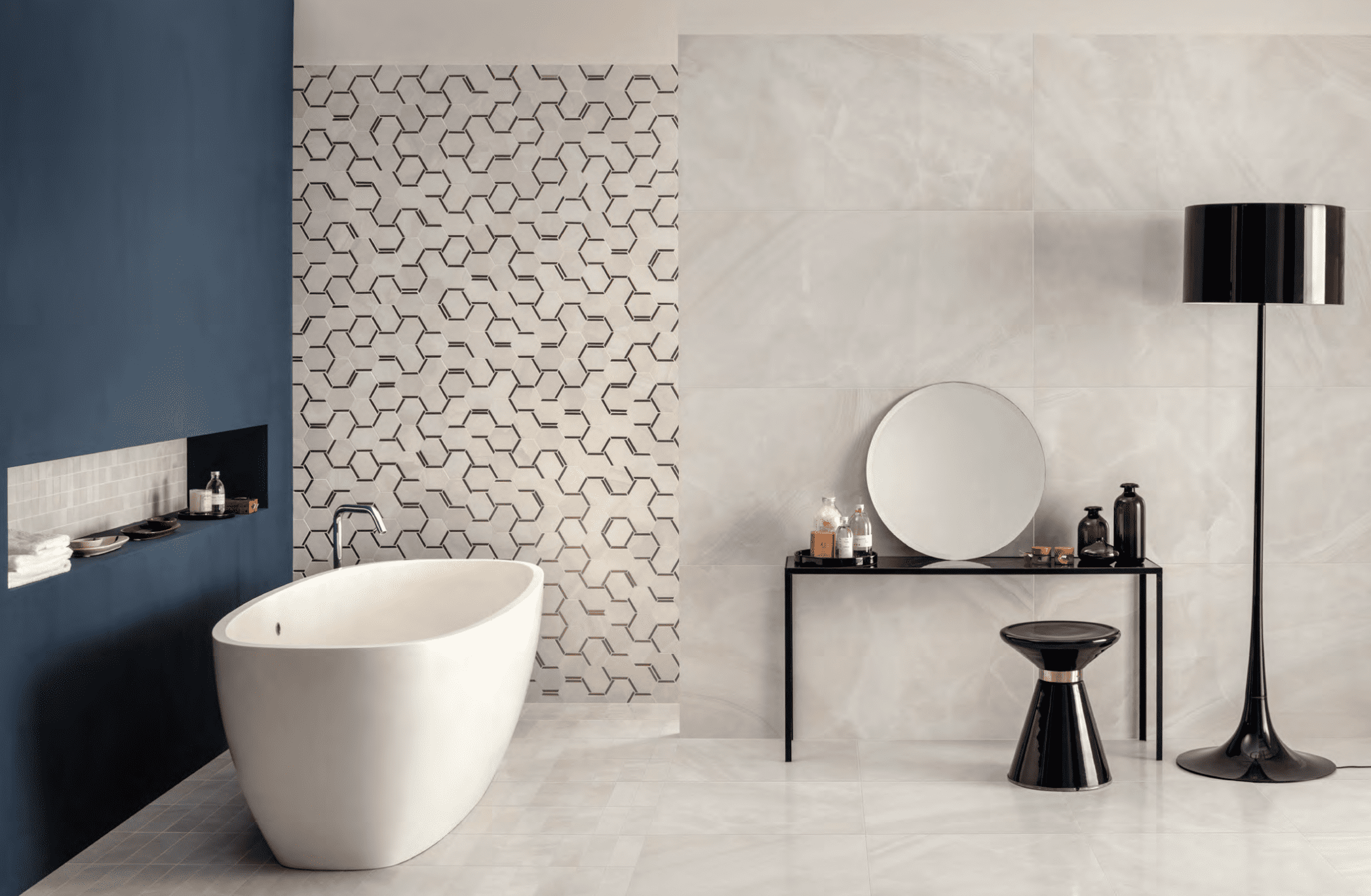 Caimi internetional Vallelunga & Co. bathroom