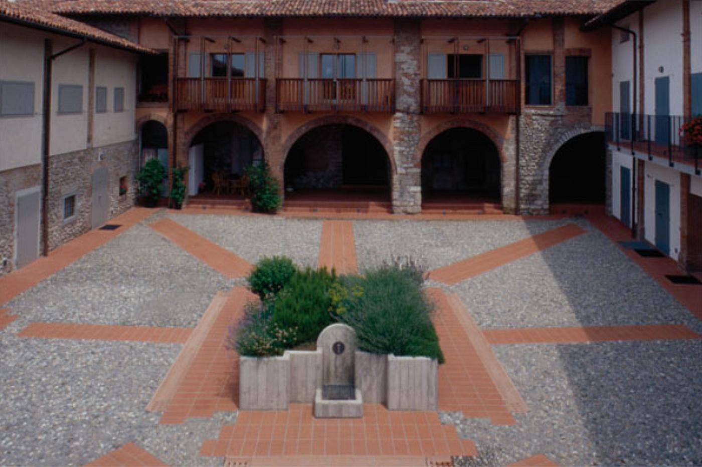 Caimi internetional Il Palagio